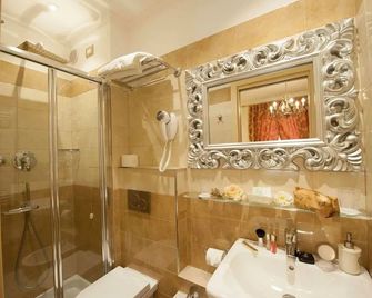 Hotel Astigiana & Appartamenti - ואראצה