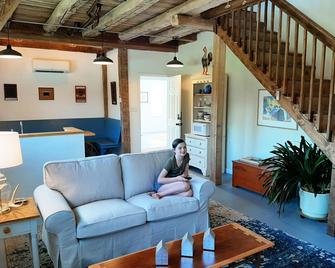 Historic charm, all new amenities at Swallow's Rest: East - Parkesburg - Living room