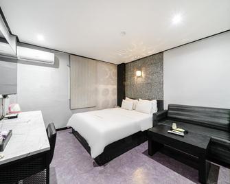 Icheon Cozy - Inchon - Habitación