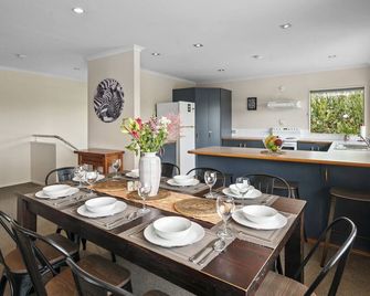 Lakewood Haven - Taupo Holiday Home - Taupo - Dining room