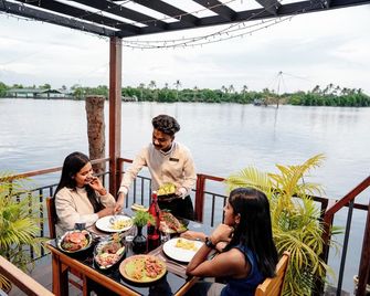 Nihara Resort And Spa - Cochin