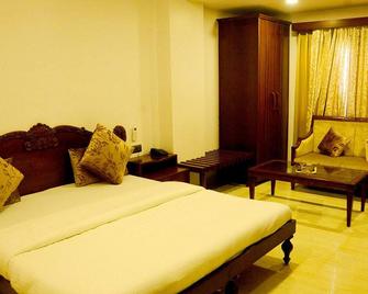 Hotel Ashray - Ujjain - Habitación