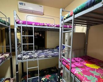 Uae Hostel - Dubái - Habitación