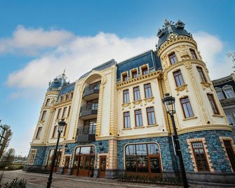 Plopsaland Theater Hotel - De Panne - Gebäude