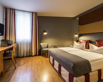 Mercure Hotel Berlin Zentrum - Berliini - Makuuhuone