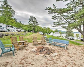 Newfound Lake Studio Bbq, Fire Pit And Beach Access - Bristol - Binnenhof
