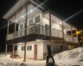 Le Monk ,chalet, motoneige, quad ,nature, randonné pédestre - Montmagny - Edificio