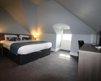 The Royal Hotel - Elgin - Bedroom