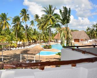 Voi Kiwengwa Resort - Kiwengwa - Piscina