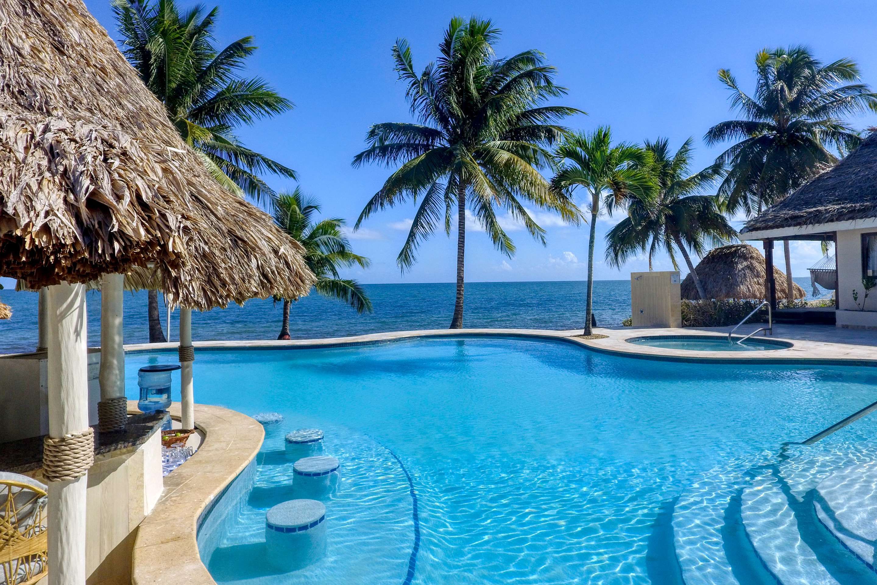 Almond Beach Resort at Jaguar Reef - Hopkins - Bazén