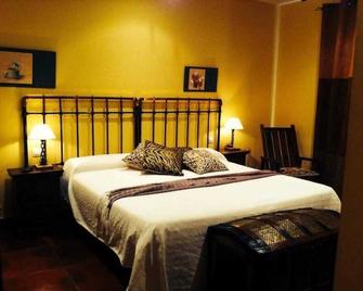 Cincosombreros - Gallegos de San Vicente - Habitación