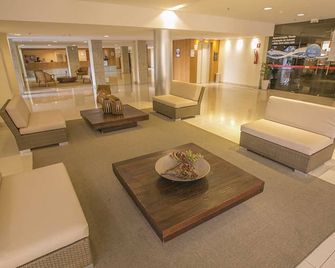 Life Resort Hplus Long Stay - Brasília - Lobby