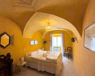 Sardinian Gallery Seminario - Bosa - Schlafzimmer