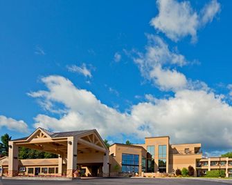 Holiday Inn Resort Lake George - Adirondack Area By IHG - Lake George - Outdoors view