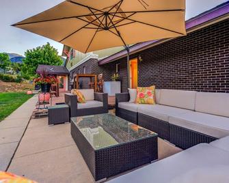 Innhale Resort And Spa - Manitou Springs - Patio