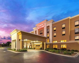 Hampton Inn and Suites Savannah-Airport - סאוואנה - בניין