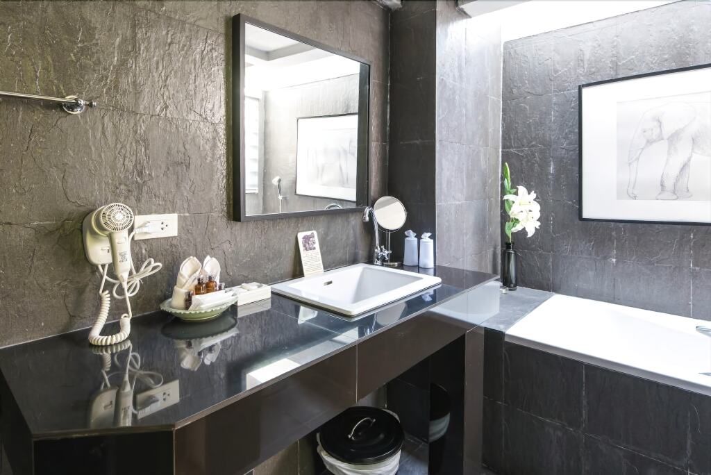 سابرايوان إليفانت ريزورت آند سانكتشوري