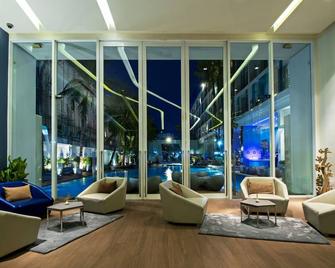 Hotel Baraquda Heeton Pattaya by Compass Hospitality - Pattaya - Lobby