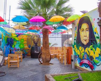 Hotel Resort Thiago - Chincha Alta