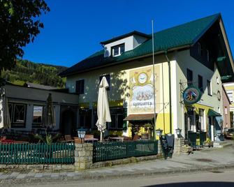 Gasthof Zum Schiffmeister - Wesenufer - Building