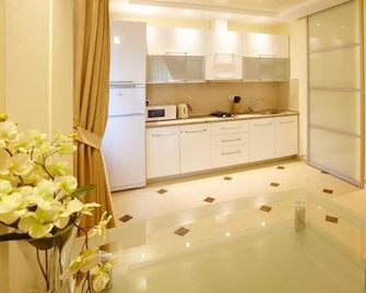 Central Park Apartments - Chişinău - Bucătărie