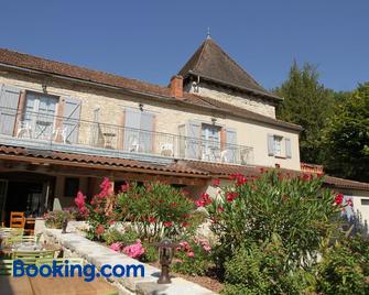 Hotel La Truite Doree - Mercues - Building