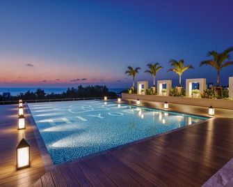 هيوري أوشن ريزورت أوكيناوا - أونا - حوض السباحة