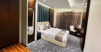 Richmond Hotel - Sylhet - Bedroom