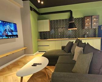 City Apartments - Baku - Living room