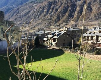 Hotel Oros by Nexta - Encamp - Outdoors view