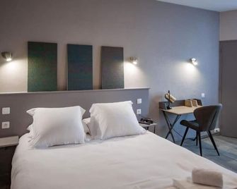 L'hôtel - Thouars - Chambre