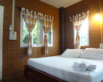 I Din Lake View Resort - Nakhon Nayok - Habitación