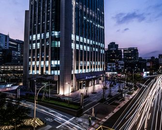 The Place Taipei - Taipé - Edifício