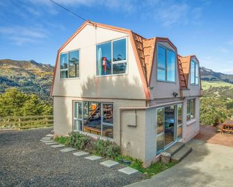 New Farm - Akaroa Holiday Home - Akaroa - Edifício