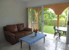 Quest Apartments - Port Vila - Oturma odası