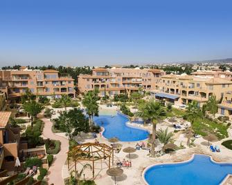 Resitour - Limnaria Gardens - Paphos - Pool