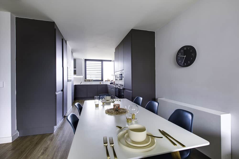 Yugo Explore - Ardcairn House - Dublín - Comedor