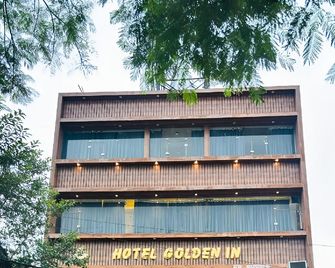 Hotel Golden In - Hājīpur - Building