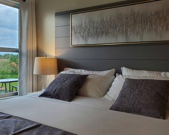 Quiet Getaway - Minutes to Expo Center - Jeffersonville - Bedroom