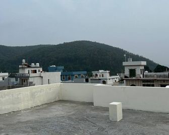 Spacious Villa in Dehradun - Dehradun - Balcony