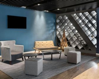 فور بوينتس فليكس باي شيراتون دوندي - دندي - ردهة