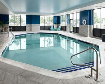 Hampton Inn Seekonk - Seekonk - Pool