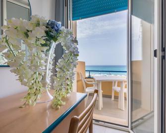 Hotel Stella Marina - Cecina - Balcone