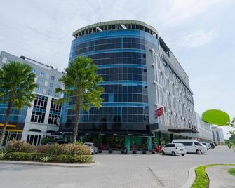 The Crew Hotel Kualanamu International Airport - Medan - Edificio