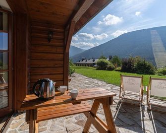 Pension Slunecnice - שפינדלרוב מלין - פטיו