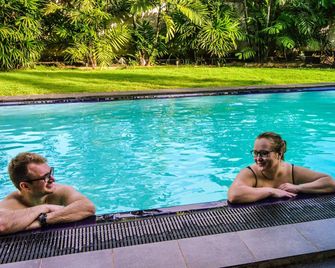 Airport Villa - Katunayake - Pool