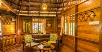 Palm Paradise Cabanas & Villas Beach Resort - Tangalla - Sala de estar