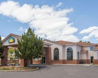 Days Inn by Wyndham Torrey Capital Reef - Torrey - Building