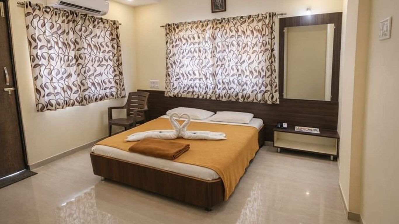 Hotel Sai Neelam