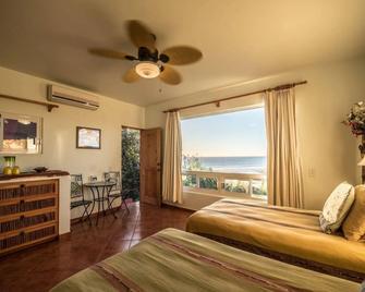 Los Colibris Casitas - Todos Santos